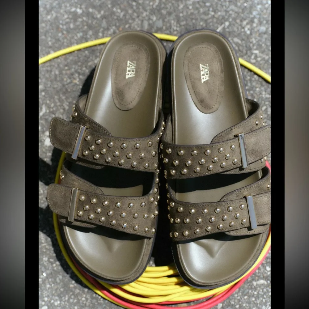 Zara  studded leather buckle sandals, Khaki green - Picture 12 of 16
